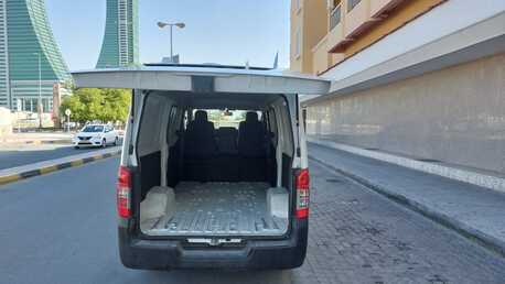 Manama, Vehicles, Cars & Trucks , BHD 2800,  Nissan NV3500 UrVan Bus Cargo Van Very Good Condation Single Ownar,  2017,  Manual,  150000 KM,