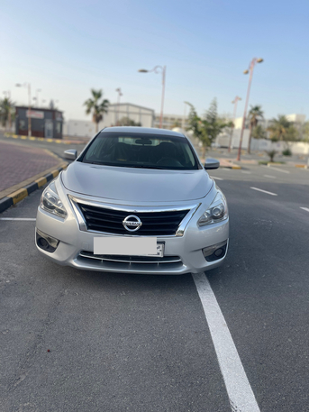 Manama, Vehicles, Cars & Trucks , BHD 1350,  Nissan Altima,  2013,  Automatic,  208000 KM,    Model For Immediate Sale