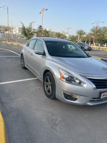 Manama, Vehicles, Cars & Trucks , BHD 1350,  Nissan Altima,  2013,  Automatic,  208000 KM,    Model For Immediate Sale