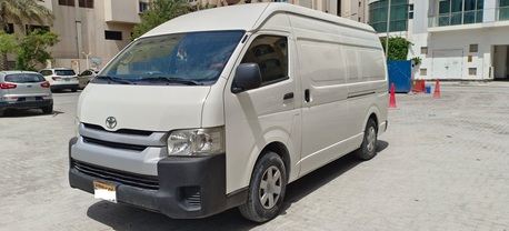 Manama, Vehicles, Cars & Trucks , BHD 4500,  Toyota HIACE - High Roof Cargo Van,  2015,  Manual,  285800 KM,  Very Good Running Condition, AC/Engine/Gear Perfect - Urgent Sale !!