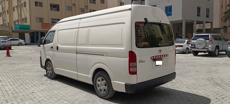 Manama, Vehicles, Cars & Trucks , BHD 4500,  Toyota HIACE - High Roof Cargo Van,  2015,  Manual,  285800 KM,  Very Good Running Condition, AC/Engine/Gear Perfect - Urgent Sale !!