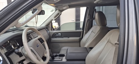 Riyadh, Vehicles, Cars & Trucks , SAR 22000,  Ford Expedition EL,  2013,  Automatic,  504000 KM,  Very Neat And Clean