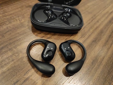 Riyadh, Electronics, SAR 90,  Generic Wireless Open-Ear Headphones Type-C Fast Charging