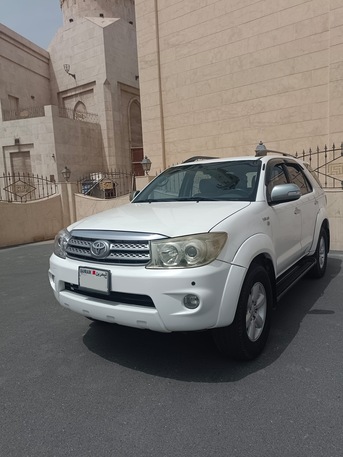 Isa Town, Vehicles, Cars & Trucks , BHD 4000,  Toyota Fortuner,  2010,  Automatic,  180500 KM,   () FOR SALE