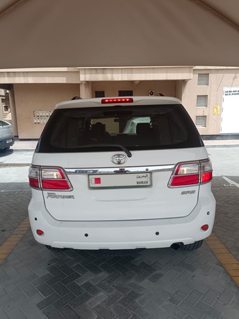 Isa Town, Vehicles, Cars & Trucks , BHD 4000,  Toyota Fortuner,  2010,  Automatic,  180500 KM,   () FOR SALE