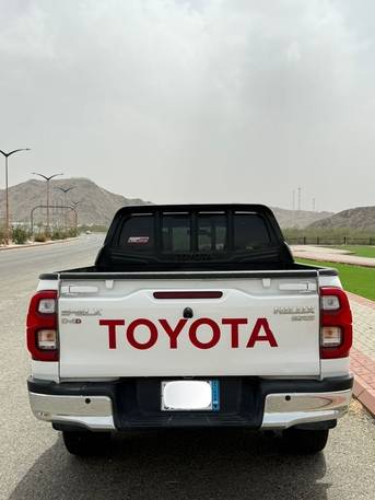 Jeddah, Vehicles, Cars & Trucks , SAR 102000,  Toyota Hilux,  2022,  Manual,  211000 KM,    Double Cab (Diesel)