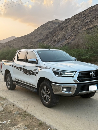 Jeddah, Vehicles, Cars & Trucks , SAR 102000,  Toyota Hilux,  2022,  Manual,  211000 KM,    Double Cab (Diesel)