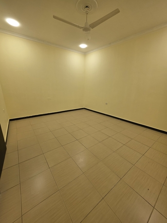 Hidd, Apartments/Houses, BHD 140,  3 BR,  Cheap Flat For Rent In Hidd