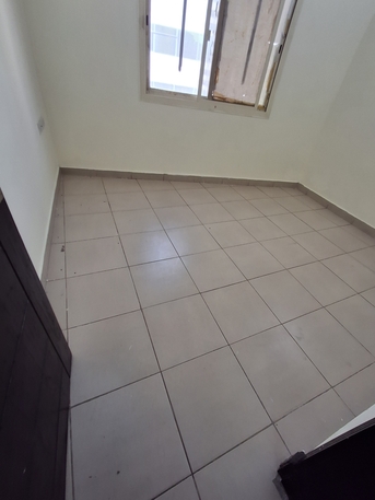 Manama, Apartments/Houses, BHD 200/month,  2 BR,  2bhk Semifurnished Near City Max Fashion 200bd With Ewa 40bd Limit