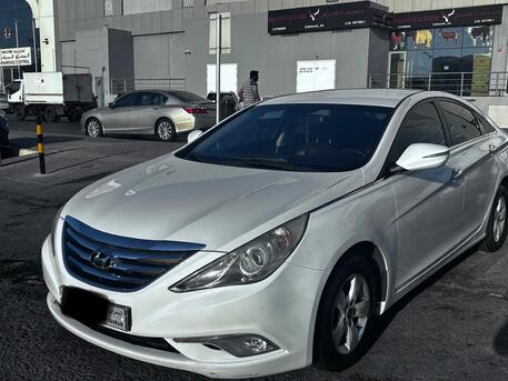 Juffair, Vehicles, Cars & Trucks , BHD 2000,  Hyundai Sonata,  2014,  Automatic,  190000 KM,   2.4L &ndash; Excellent Condition - BHD 2,000 (negotiable)