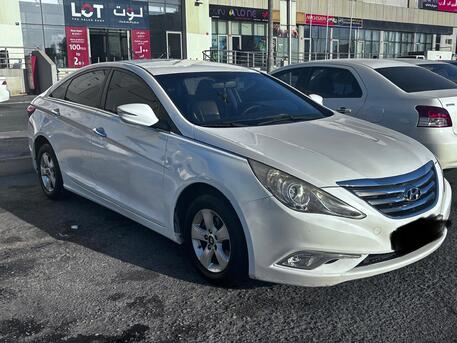 Juffair, Vehicles, Cars & Trucks , BHD 2000,  Hyundai Sonata,  2014,  Automatic,  190000 KM,   2.4L &ndash; Excellent Condition - BHD 2,000 (negotiable)