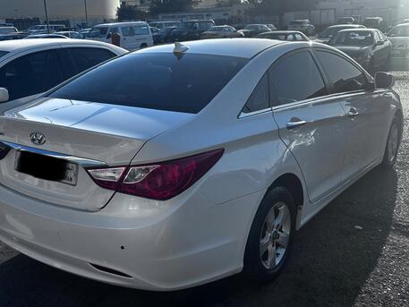 Juffair, Vehicles, Cars & Trucks , BHD 2000,  Hyundai Sonata,  2014,  Automatic,  190000 KM,   2.4L &ndash; Excellent Condition - BHD 2,000 (negotiable)