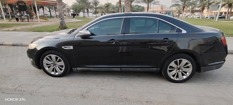Khobar, Vehicles, Cars & Trucks , SAR 24000,  Ford Taurus,  2011,  Automatic,  326000 KM,  Taurus Limited Edition