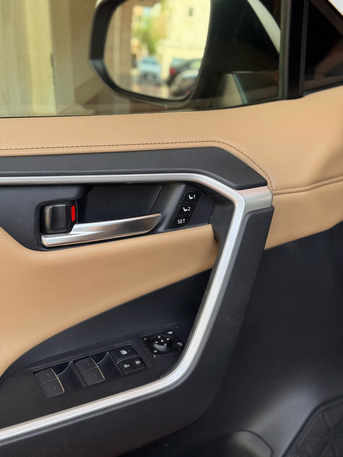 Jeddah, Vehicle Lease Transfer, SAR 20000,  Toyota RAV4 Hybrid 2024 &ndash; For Sale