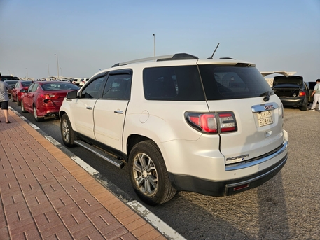 Dammam, Vehicles, Cars & Trucks , SAR 27000,  Gmc Acadia,  2016,  Automatic,  200111 KM,