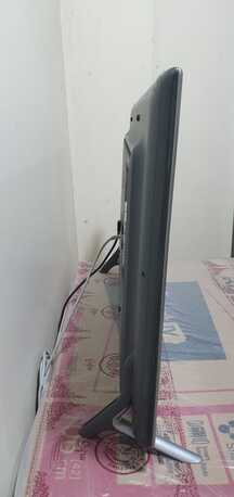 Thuqbah, Electronics, SAR 500,  FOR SALE: LG 42LB582 42-inch