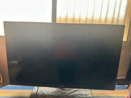 Riyadh, Electronics, SAR 250,  Samsung 32 Inch LED TV (not Smart)