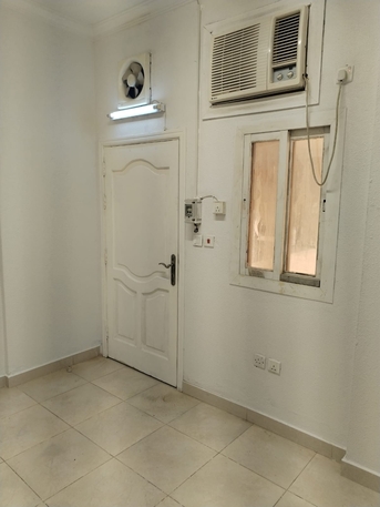 Al Sharafeyah, Rooms Available, SAR 1200/month,  Driver Room For Rent