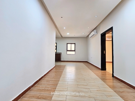 Manama, Apartments/Houses, BHD 180/year,  1 BR,  Qalali City/high-end Apartment For Rent With Air Conditioning Including Electricity