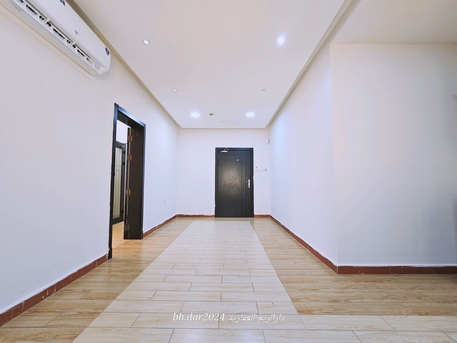 Manama, Apartments/Houses, BHD 180/year,  1 BR,  Qalali City/high-end Apartment For Rent With Air Conditioning Including Electricity