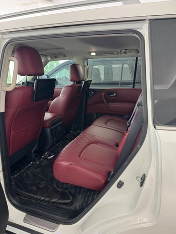 Dammam, Vehicles, Cars & Trucks , SAR 255000,  Nissan Patrol,  2024,  Automatic,  9000 KM,   Top End V6 SE Platinum City  - 3.8 Litres. Only 9,000 Kms, Doctor Driven