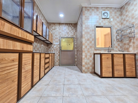 Arad, Apartments/Houses, BHD 210/year,  2 BR,  Arad City/high-end Apartment For Rent With Unlimited All-electric Air Conditioner