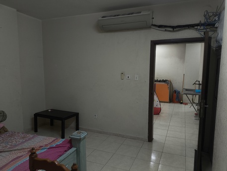 Al Jubail Al Balad, Sublets, SAR 1000/month,  2 BR,  2 Room Semi Furnished, Attached Bathroom With Kitchen Setup