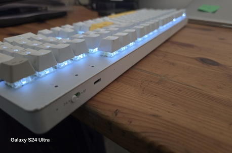 Jeddah, Electrical & Plumbing, SAR 110,  Wireless Plus Keyboard Mechanical Keyboard