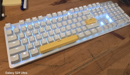 Jeddah, Electrical & Plumbing, SAR 110,  Wireless Plus Keyboard Mechanical Keyboard