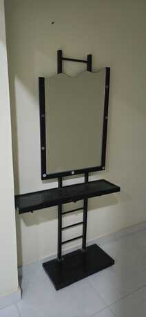 Salmabad, Furniture, BHD 5,  Dressing Table For Sale Good Condition BHD 5