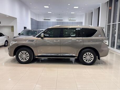 Manama, Vehicles, Cars & Trucks , BHD 8500,  Nissan Patrol XE,  2016,  Automatic,  259750 KM,    (Brown)