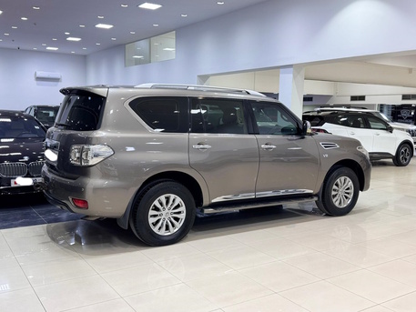 Manama, Vehicles, Cars & Trucks , BHD 8500,  Nissan Patrol XE,  2016,  Automatic,  259750 KM,    (Brown)