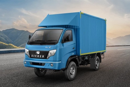 New Delhi, Heavy Equipment, Reliable Eicher Small Trucks In GT Karnal Road Deals