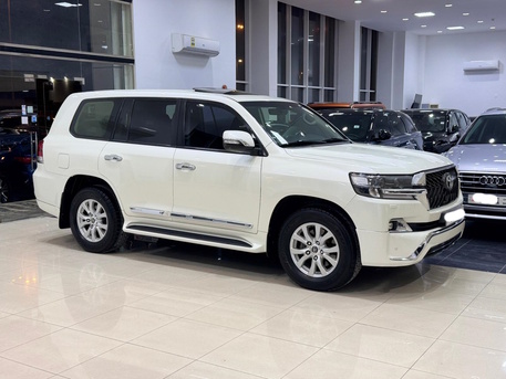 Manama, Vehicles, Cars & Trucks , BHD 15900,  Toyota Land Cruiser GX-R,  2017,  Automatic,  171200 KM,    (Pearl)