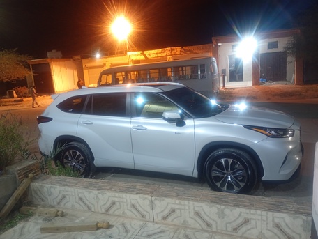 Abu Saiba, Passenger Transport, Toyota Highlander Available For Rent Per Month 5500