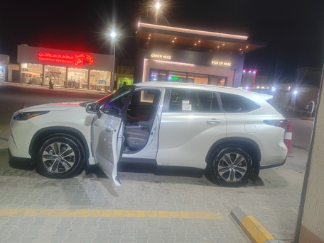 Abu Saiba, Passenger Transport, Toyota Highlander Available For Rent Per Month 5500