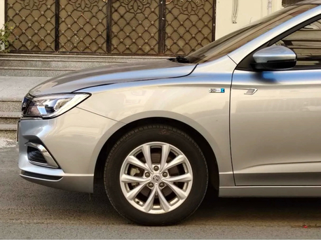 Jeddah, Vehicles, Cars & Trucks , SAR 32000,  MG 5,  2023,  Automatic,  88500 KM,   Standard Model  Grey Color (Agency Maintained)