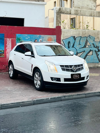 Ras Rumman, Vehicles, Cars & Trucks , BHD 3300,  Cadillac SRX,  2010,  Automatic,  177500 KM,   -  -Full Option - Comfort And Powerful - Well Maintained