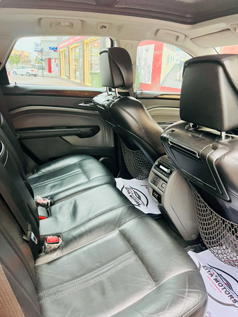 Ras Rumman, Vehicles, Cars & Trucks , BHD 3300,  Cadillac SRX,  2010,  Automatic,  177500 KM,   -  -Full Option - Comfort And Powerful - Well Maintained