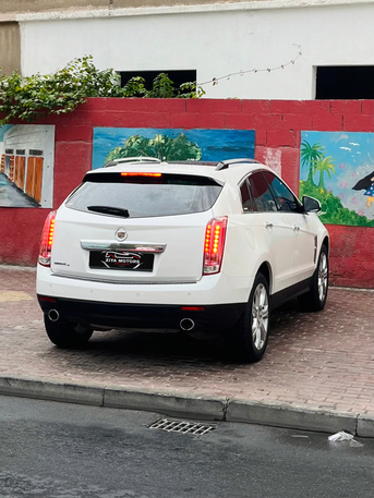 Ras Rumman, Vehicles, Cars & Trucks , BHD 3300,  Cadillac SRX,  2010,  Automatic,  177500 KM,   -  -Full Option - Comfort And Powerful - Well Maintained