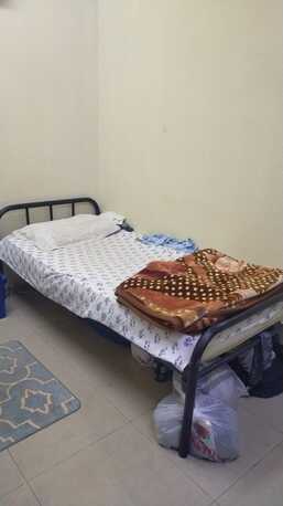 Jubail, Air Conditioners, SAR 1500,  ZamiL Window A/C, Wooden & Metal Bed With Mattress, Computer Table & Chairs