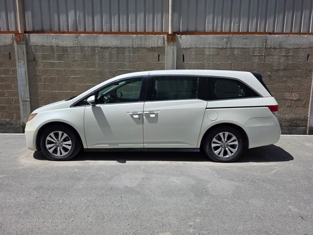 Tubli, Vehicles, Cars & Trucks , BHD 3650,  Honda Odyssey,  2015,  Automatic,  199494 KM,  Car For Sale:  ()
