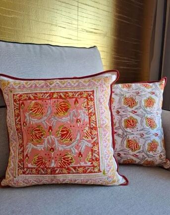 Paris, Businesses For Sale, Housse De Coussin Indienne