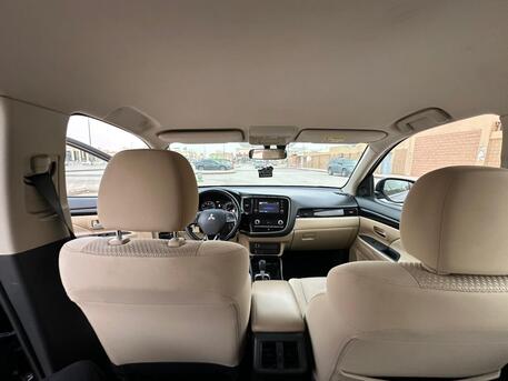 Riyadh, Vehicles, Cars & Trucks , SAR 47000,  Mitsubishi Outlander,  2020,  Automatic,  163000 KM,    Mid Option With 4x4 Car For Sale 7 Seats Accident Free Car