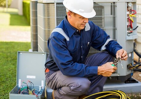 New York, Business, Electrician In Freeport