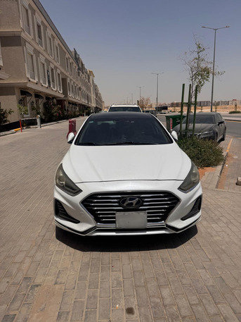Riyadh, Vehicles, Cars & Trucks , SAR 2000,  Hyundai Sonata Limited,  2021,  105469 KM,  Hyundai Sonata For Rent In Riyadh ايجار سوناتا الرياض
