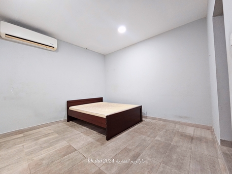 Arad, Apartments/Houses, BHD 150/year,  Furnished,  1 BR,  Arad City/high-end Apartment For Rent With Air Conditioning Including Electricity