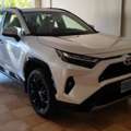 SAR 120000,  Toyota RAV4 Hybrid,  2025,  Automatic,  2400 KM,  XLE White 2400KM Milage