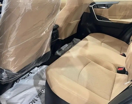 Jeddah, Vehicles, Cars & Trucks , SAR 120000,  Toyota RAV4 Hybrid,  2025,  Automatic,  2400 KM,  XLE White 2400KM Milage