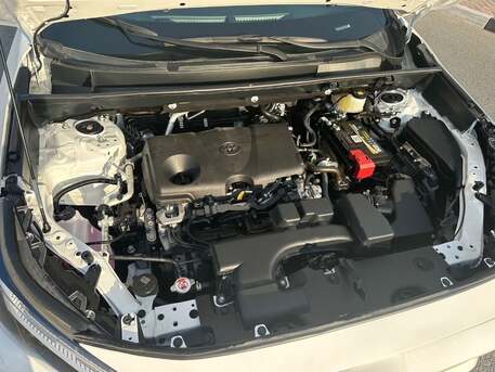 Jeddah, Vehicles, Cars & Trucks , SAR 120000,  Toyota RAV4 Hybrid,  2025,  Automatic,  2400 KM,  XLE White 2400KM Milage